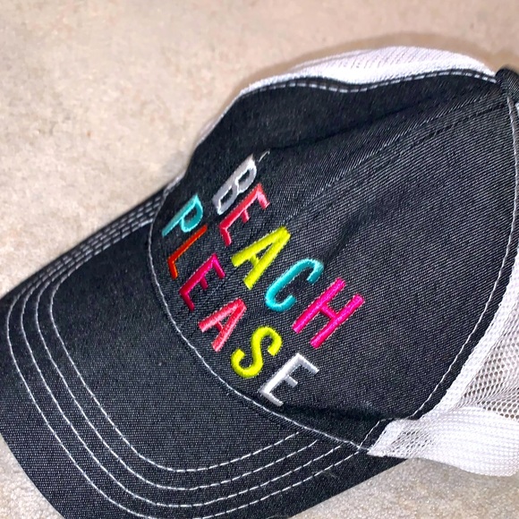 Accessories - CC GIRLIE GIRL Beach please women’s trucker hat WORN 1x